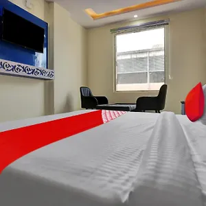 3* Hotel O Metro Height's Near Nangloi Railway Metro Station
