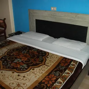 2* Hotel International